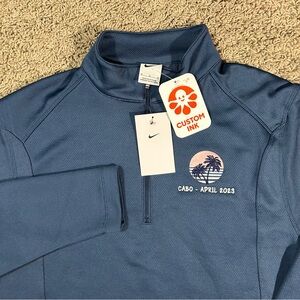 NWT Nike Golf Men's Medium Navy Blue Sweatshirt 1/4 Zip Embroidered Logo Sweater